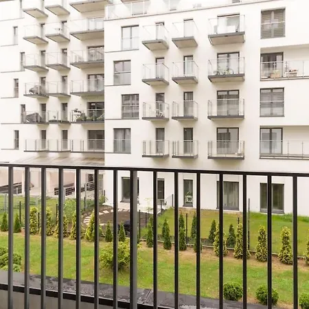 Apartmentzablocie35wifibalcony شقة
